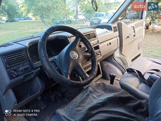 Білий Фольксваген Transporter, об'ємом двигуна 2.46 л та пробігом 390 тис. км за 6500 $, фото 4 на Automoto.ua