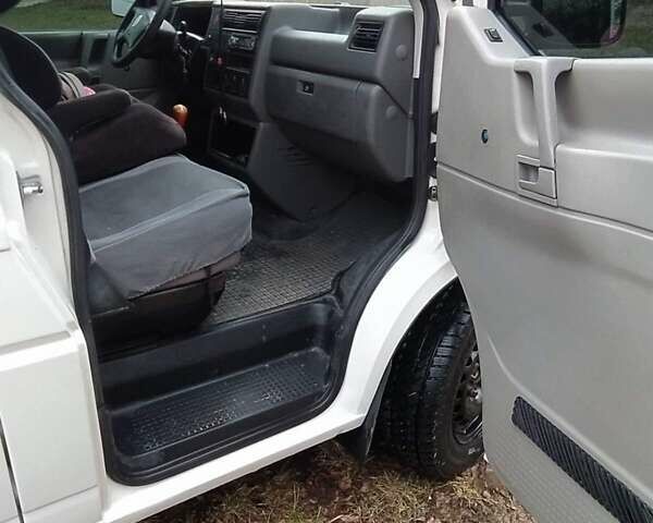 Белый Фольксваген Transporter, объемом двигателя 1.9 л и пробегом 371 тыс. км за 5500 $, фото 14 на Automoto.ua