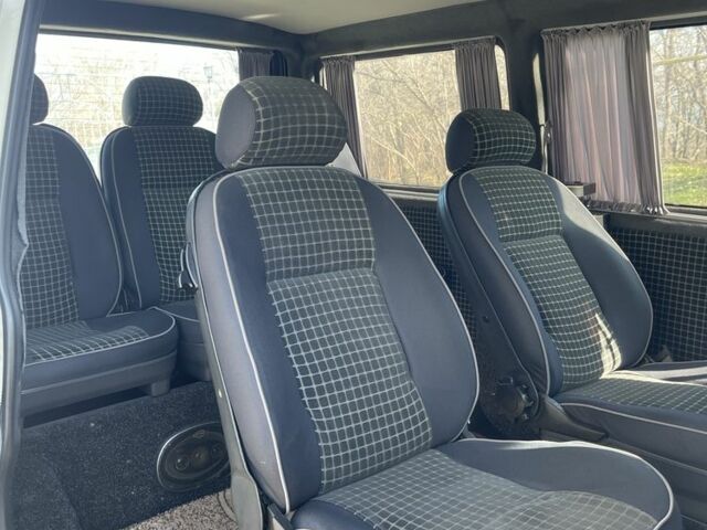 Білий Фольксваген Transporter, об'ємом двигуна 2.5 л та пробігом 310 тис. км за 8000 $, фото 12 на Automoto.ua