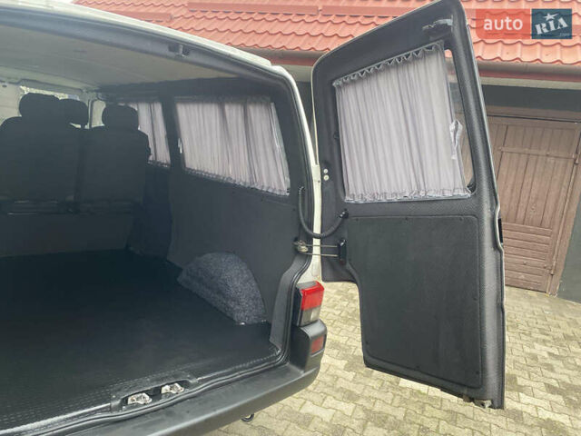 Белый Фольксваген Transporter, объемом двигателя 2.46 л и пробегом 320 тыс. км за 7700 $, фото 12 на Automoto.ua