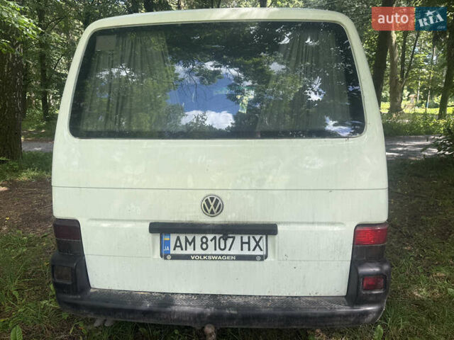 Белый Фольксваген Transporter, объемом двигателя 2.5 л и пробегом 385 тыс. км за 5900 $, фото 3 на Automoto.ua
