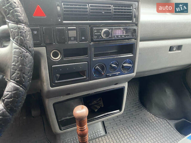 Белый Фольксваген Transporter, объемом двигателя 2.46 л и пробегом 320 тыс. км за 7700 $, фото 9 на Automoto.ua