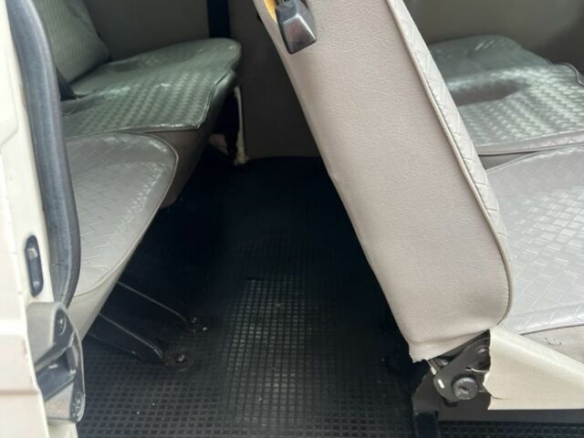 Белый Фольксваген Transporter, объемом двигателя 2.5 л и пробегом 420 тыс. км за 9999 $, фото 19 на Automoto.ua