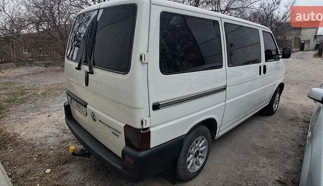 Белый Фольксваген Transporter, объемом двигателя 2.5 л и пробегом 366 тыс. км за 8500 $, фото 2 на Automoto.ua