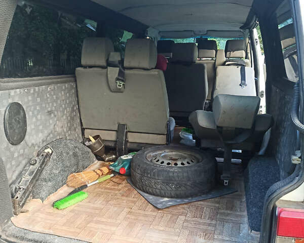 Білий Фольксваген Transporter, об'ємом двигуна 2.46 л та пробігом 390 тис. км за 6500 $, фото 7 на Automoto.ua