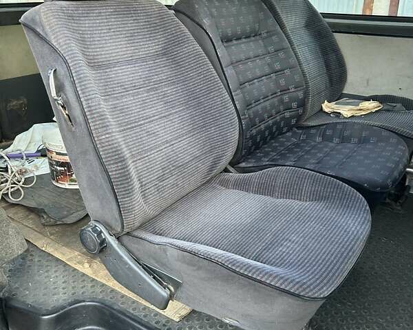 Білий Фольксваген Transporter, об'ємом двигуна 2.5 л та пробігом 380 тис. км за 6800 $, фото 9 на Automoto.ua