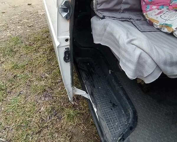 Белый Фольксваген Transporter, объемом двигателя 1.9 л и пробегом 371 тыс. км за 5500 $, фото 13 на Automoto.ua