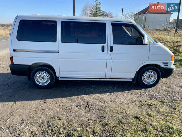 Белый Фольксваген Transporter, объемом двигателя 2.46 л и пробегом 497 тыс. км за 5250 $, фото 1 на Automoto.ua