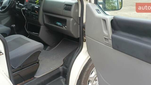 Белый Фольксваген Transporter, объемом двигателя 2.46 л и пробегом 583 тыс. км за 7500 $, фото 10 на Automoto.ua