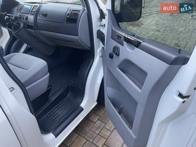 Белый Фольксваген Transporter, объемом двигателя 1.9 л и пробегом 370 тыс. км за 6500 $, фото 13 на Automoto.ua