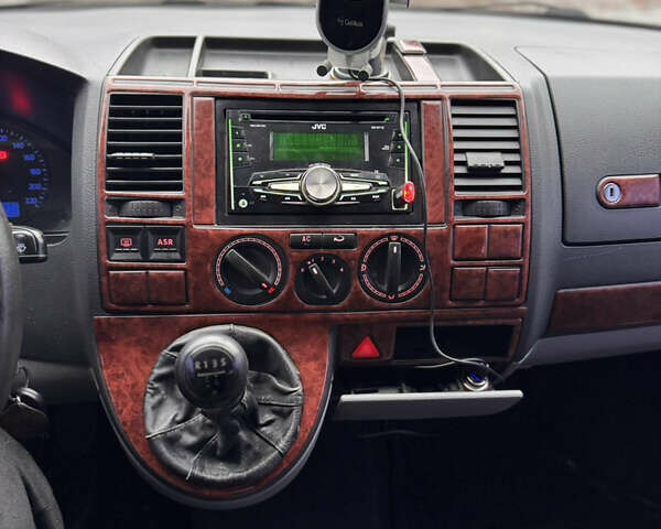 Білий Фольксваген Transporter, об'ємом двигуна 1.9 л та пробігом 420 тис. км за 7000 $, фото 11 на Automoto.ua