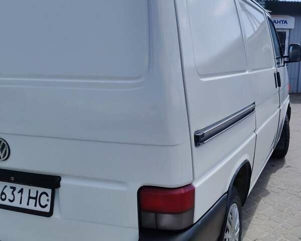 Белый Фольксваген Transporter, объемом двигателя 2.5 л и пробегом 520 тыс. км за 4700 $, фото 5 на Automoto.ua