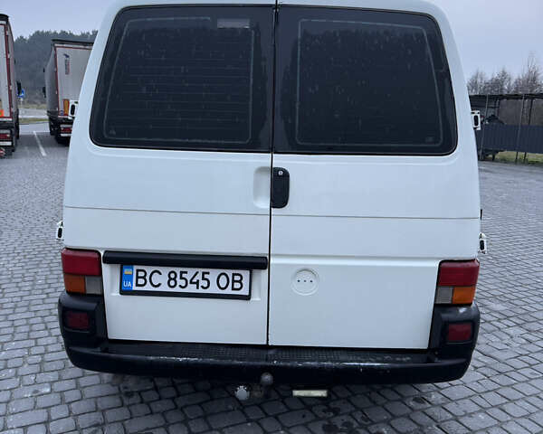 Белый Фольксваген Transporter, объемом двигателя 2.46 л и пробегом 537 тыс. км за 6600 $, фото 5 на Automoto.ua