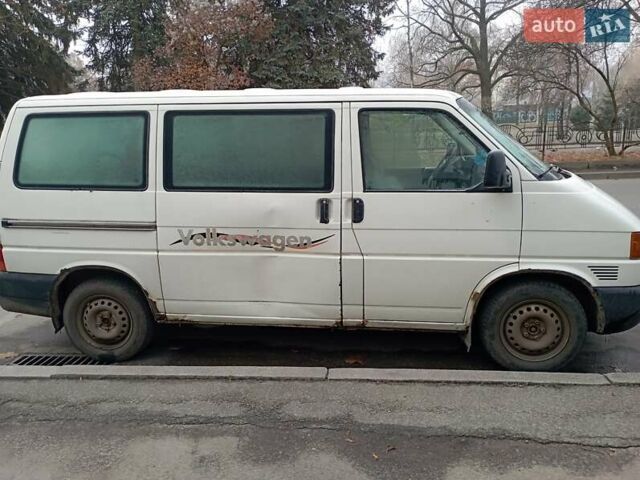 Белый Фольксваген Transporter, объемом двигателя 2.5 л и пробегом 487 тыс. км за 4999 $, фото 8 на Automoto.ua