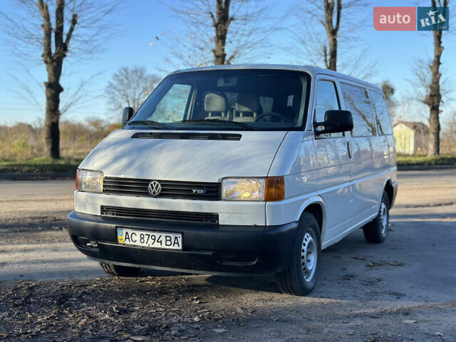 Білий Фольксваген Transporter, об'ємом двигуна 2.5 л та пробігом 400 тис. км за 5899 $, фото 1 на Automoto.ua