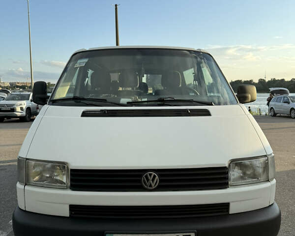 Білий Фольксваген Transporter, об'ємом двигуна 2.5 л та пробігом 486 тис. км за 9500 $, фото 1 на Automoto.ua