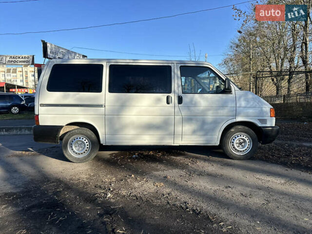 Білий Фольксваген Transporter, об'ємом двигуна 2.5 л та пробігом 400 тис. км за 5899 $, фото 6 на Automoto.ua