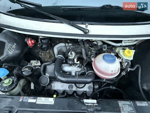 Белый Фольксваген Transporter, объемом двигателя 2.46 л и пробегом 537 тыс. км за 6600 $, фото 14 на Automoto.ua