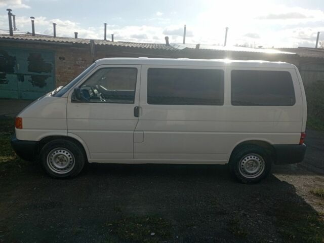 Белый Фольксваген Transporter, объемом двигателя 0 л и пробегом 429 тыс. км за 5500 $, фото 1 на Automoto.ua