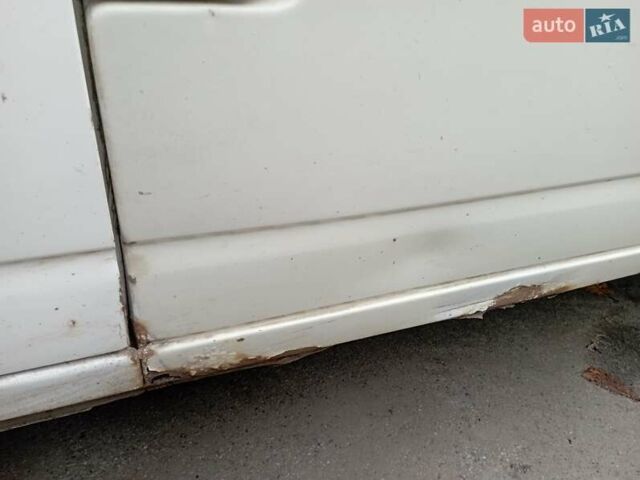 Белый Фольксваген Transporter, объемом двигателя 2.5 л и пробегом 487 тыс. км за 4999 $, фото 2 на Automoto.ua