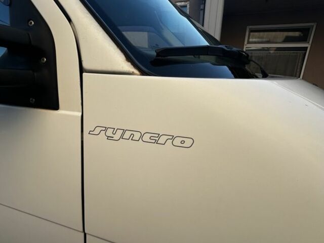 Білий Фольксваген Transporter, об'ємом двигуна 2.5 л та пробігом 470 тис. км за 7000 $, фото 2 на Automoto.ua