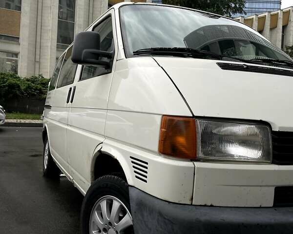 Білий Фольксваген Transporter, об'ємом двигуна 2.5 л та пробігом 443 тис. км за 6200 $, фото 7 на Automoto.ua