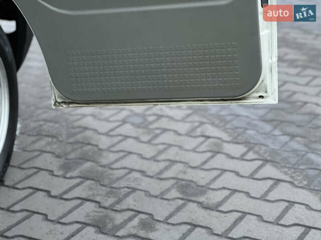 Белый Фольксваген Transporter, объемом двигателя 2.5 л и пробегом 250 тыс. км за 5999 $, фото 10 на Automoto.ua