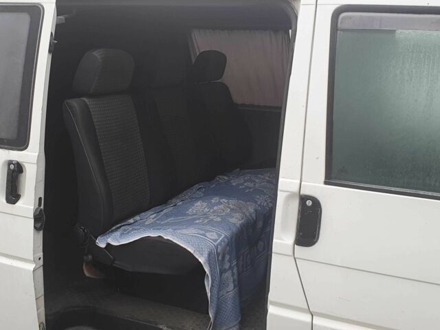 Белый Фольксваген Transporter, объемом двигателя 2.5 л и пробегом 386 тыс. км за 7200 $, фото 5 на Automoto.ua