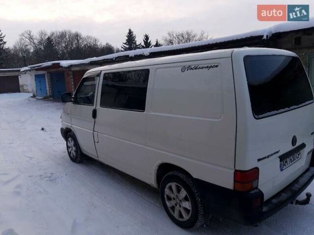 Білий Фольксваген Transporter, об'ємом двигуна 2.5 л та пробігом 280 тис. км за 7200 $, фото 4 на Automoto.ua