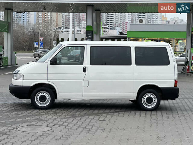 Белый Фольксваген Transporter, объемом двигателя 2.5 л и пробегом 250 тыс. км за 5999 $, фото 4 на Automoto.ua