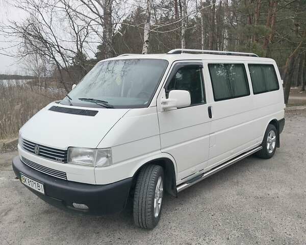 Белый Фольксваген Transporter, объемом двигателя 2.5 л и пробегом 290 тыс. км за 8500 $, фото 1 на Automoto.ua