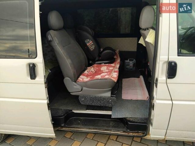 Белый Фольксваген Transporter, объемом двигателя 2.5 л и пробегом 250 тыс. км за 7300 $, фото 6 на Automoto.ua