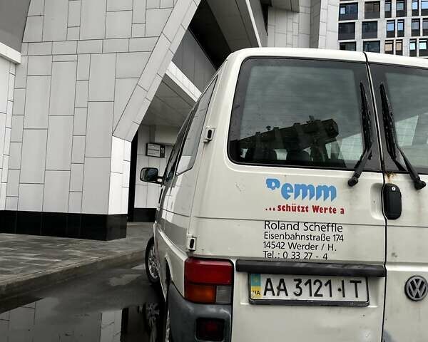 Білий Фольксваген Transporter, об'ємом двигуна 2.5 л та пробігом 443 тис. км за 6200 $, фото 33 на Automoto.ua