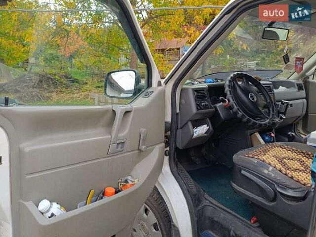 Білий Фольксваген Transporter, об'ємом двигуна 2.5 л та пробігом 460 тис. км за 5500 $, фото 11 на Automoto.ua