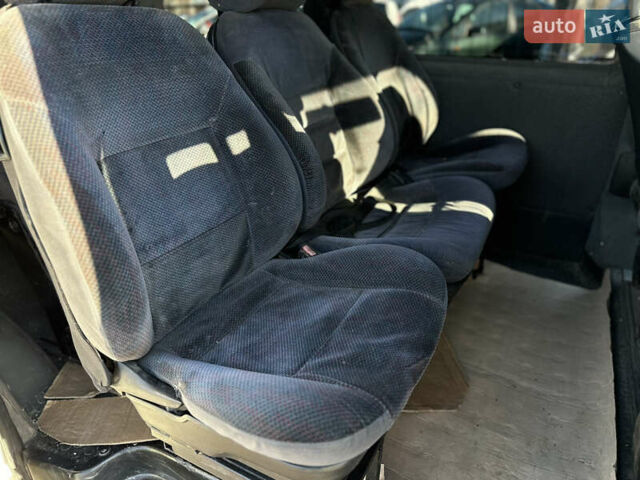 Білий Фольксваген Transporter, об'ємом двигуна 2.5 л та пробігом 400 тис. км за 5899 $, фото 9 на Automoto.ua