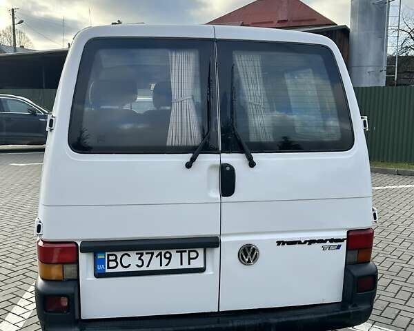 Білий Фольксваген Transporter, об'ємом двигуна 2.5 л та пробігом 300 тис. км за 5200 $, фото 7 на Automoto.ua