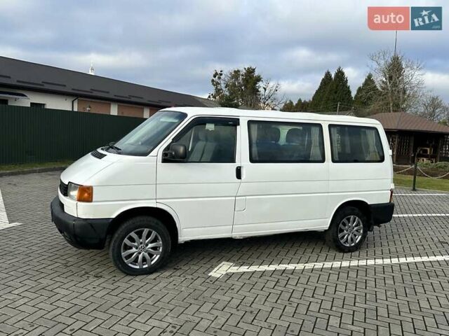 Білий Фольксваген Transporter, об'ємом двигуна 2.5 л та пробігом 300 тис. км за 5200 $, фото 2 на Automoto.ua