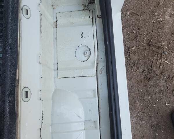 Белый Фольксваген Transporter, объемом двигателя 2.5 л и пробегом 441 тыс. км за 7550 $, фото 28 на Automoto.ua