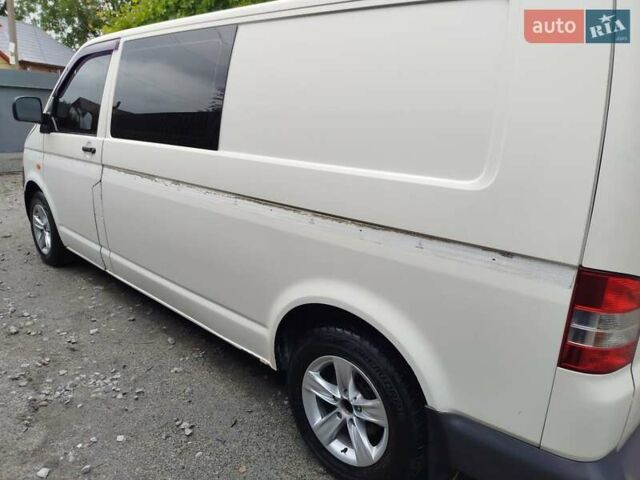 Белый Фольксваген Transporter, объемом двигателя 2.5 л и пробегом 242 тыс. км за 7000 $, фото 3 на Automoto.ua