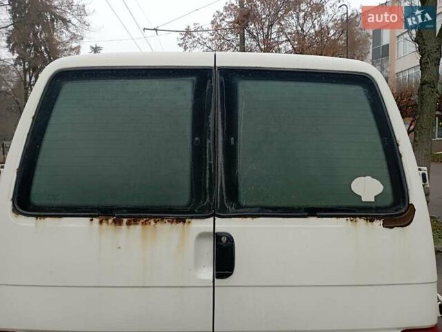 Белый Фольксваген Transporter, объемом двигателя 2.5 л и пробегом 487 тыс. км за 4999 $, фото 5 на Automoto.ua