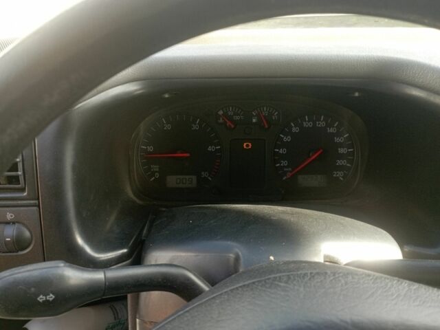 Белый Фольксваген Transporter, объемом двигателя 0 л и пробегом 429 тыс. км за 5500 $, фото 10 на Automoto.ua