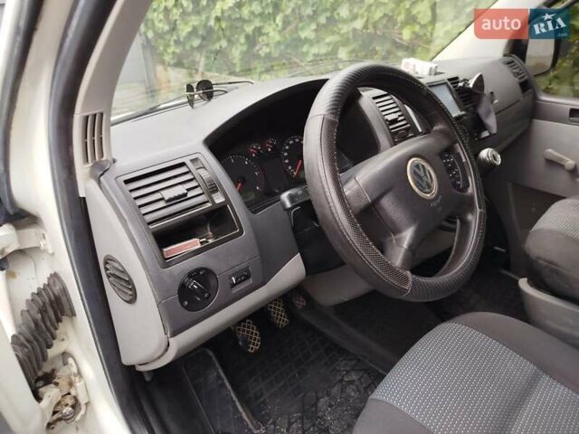 Белый Фольксваген Transporter, объемом двигателя 2.5 л и пробегом 242 тыс. км за 7000 $, фото 26 на Automoto.ua