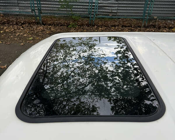 Білий Фольксваген Transporter, об'ємом двигуна 2.5 л та пробігом 445 тис. км за 7300 $, фото 6 на Automoto.ua