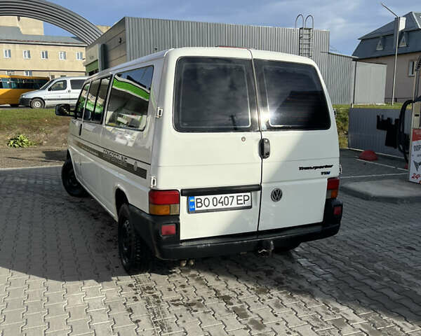 Белый Фольксваген Transporter, объемом двигателя 2.46 л и пробегом 453 тыс. км за 7200 $, фото 3 на Automoto.ua