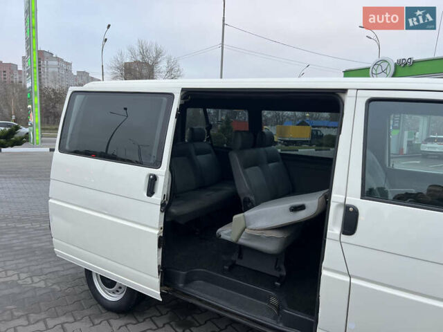 Белый Фольксваген Transporter, объемом двигателя 2.5 л и пробегом 250 тыс. км за 5999 $, фото 13 на Automoto.ua
