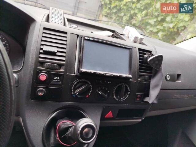 Белый Фольксваген Transporter, объемом двигателя 2.5 л и пробегом 242 тыс. км за 7000 $, фото 22 на Automoto.ua