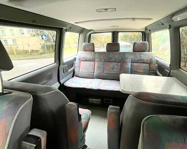 Белый Фольксваген Transporter, объемом двигателя 2.46 л и пробегом 340 тыс. км за 5800 $, фото 4 на Automoto.ua