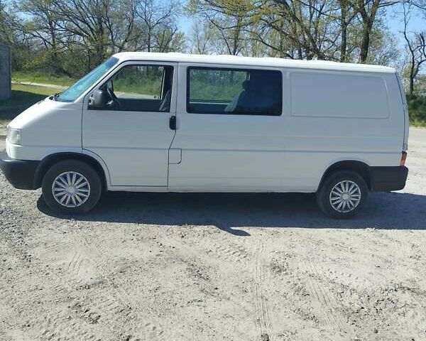 Белый Фольксваген Transporter, объемом двигателя 2.5 л и пробегом 475 тыс. км за 6000 $, фото 11 на Automoto.ua