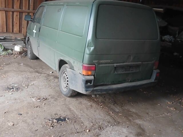 Белый Фольксваген Transporter, объемом двигателя 2.5 л и пробегом 607 тыс. км за 1700 $, фото 4 на Automoto.ua