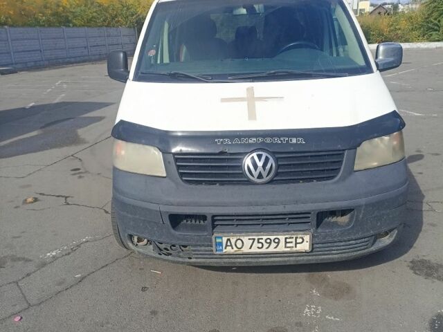 Білий Фольксваген Transporter, об'ємом двигуна 2.5 л та пробігом 320 тис. км за 4000 $, фото 3 на Automoto.ua